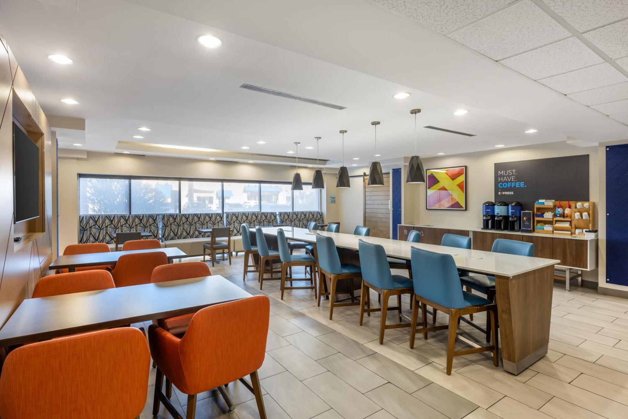 克雷斯特伍德智选假日酒店 外观 照片